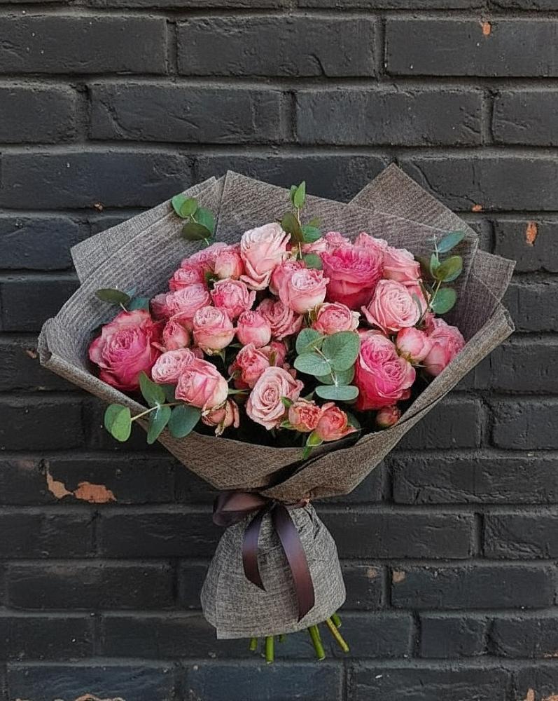 Букет розы в пальмах в Аркуле Букет цветов из: Розы в Аркуле