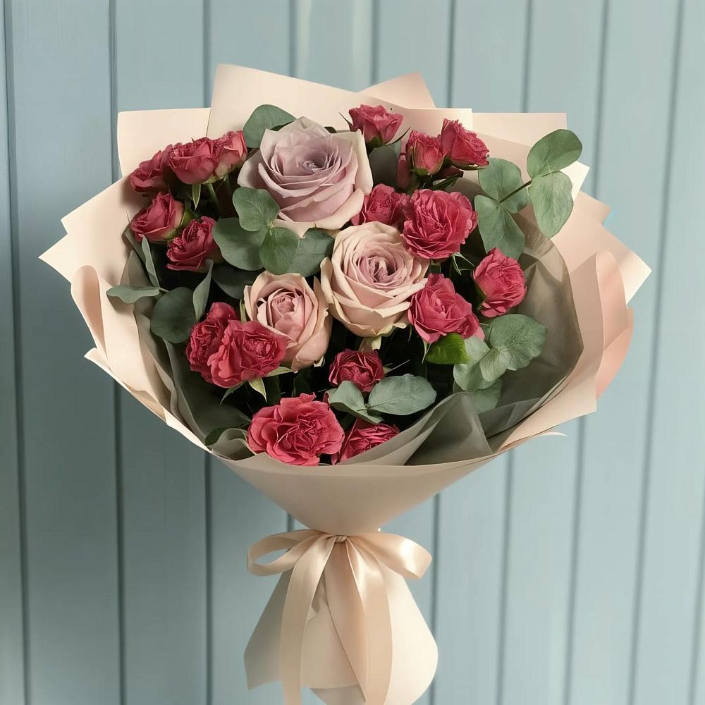 Букет цветов из: Гвоздики и Розы в Аркуле