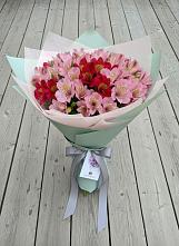 Букет цветов из:  Альстромерии в Аркуле