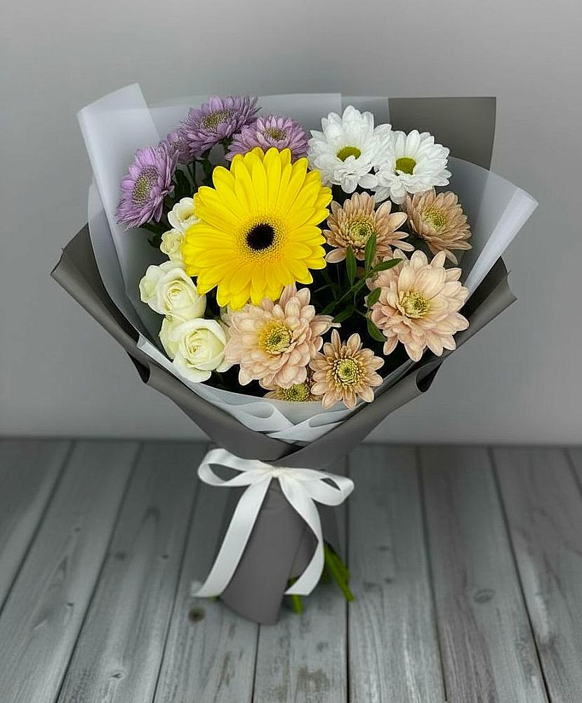 Букет цветов из: Розы, Герберы и Хризантемы в Аркуле