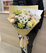 Букет цветов из:  Альстромерии, Розы и Хризантемы в Аркуле