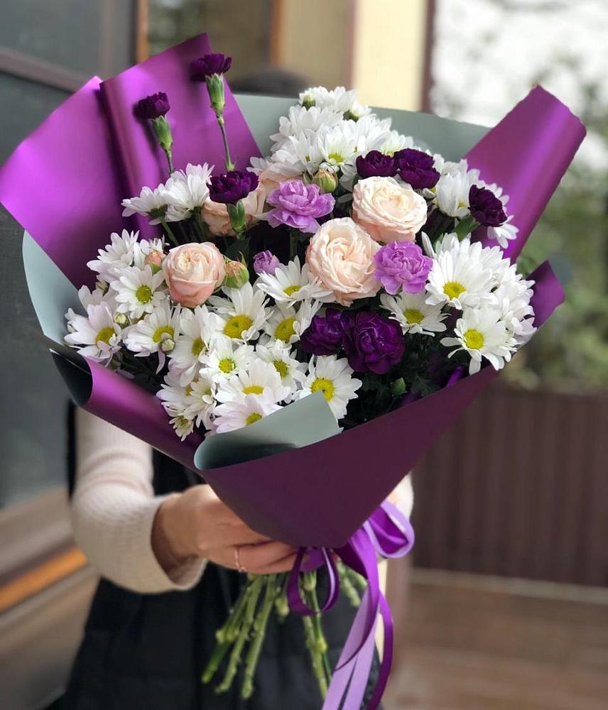 Букет цветов из: Хризантемы, Гвоздики и Розы в Аркуле