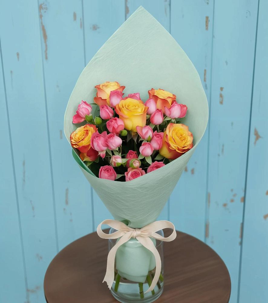 Букет цветов из: Розы в Аркуле