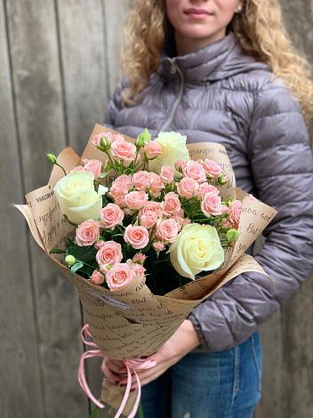 Букет цветов из: Розы в Аркуле