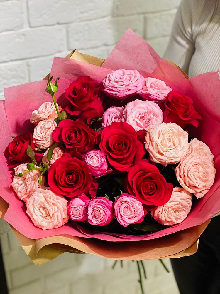 Букет цветов из: Розы в Аркуле