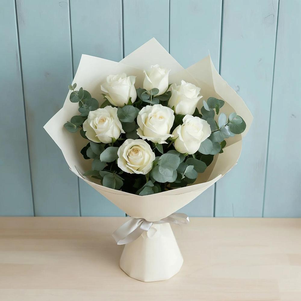 Букет Белые розы в Эвкалипте в Аркуле