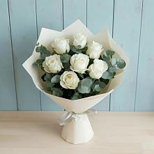 Букет Белые розы в Эвкалипте в Аркуле