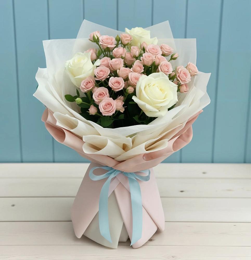 Букет цветов из: Розы в Аркуле